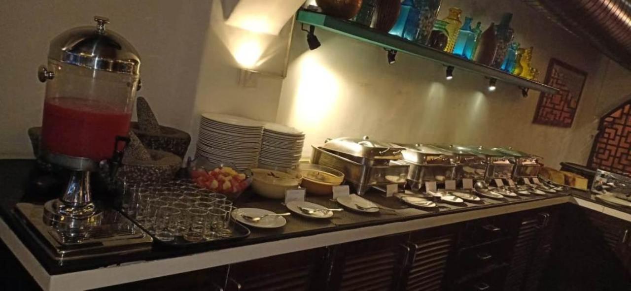 The Purple Leaf Hotels Hyderabad Bagian luar foto